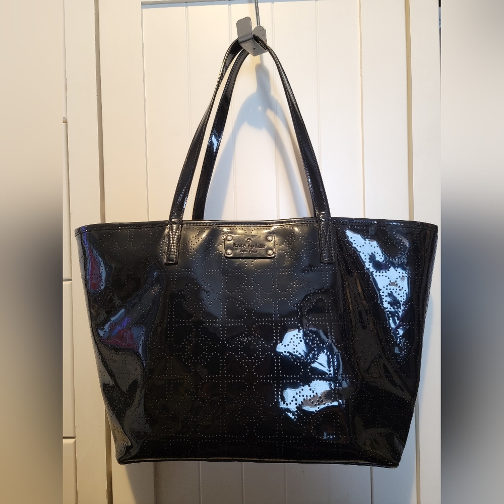 Kate Spade Harmony Metro Spade Black Hearts Tote Bag
